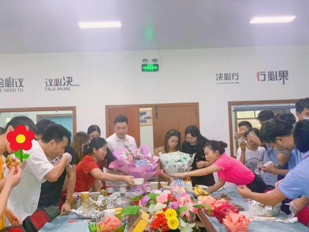 热烈庆祝YABO鸭脖官网团队达成业绩目标.jpg 热烈庆祝YABO鸭脖官网团队达成业绩目标.jpg
