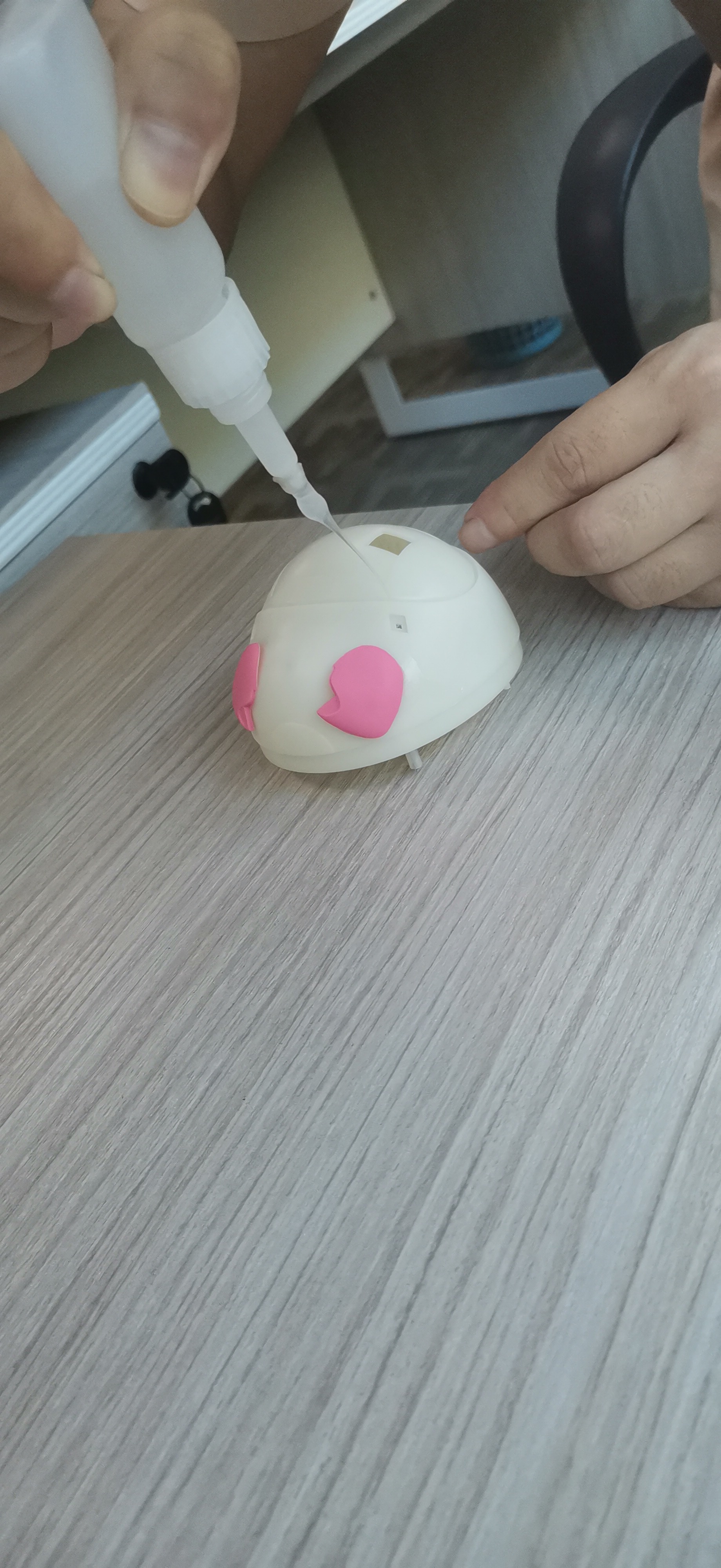 做硅胶暖手宝用什么胶水.jpg 做硅胶暖手宝用什么胶水.jpg