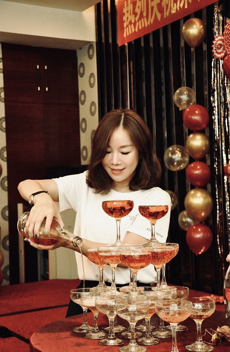 热烈庆祝深圳YABO鸭脖官网11周年庆.jpg 热烈庆祝深圳YABO鸭脖官网11周年庆.jpg