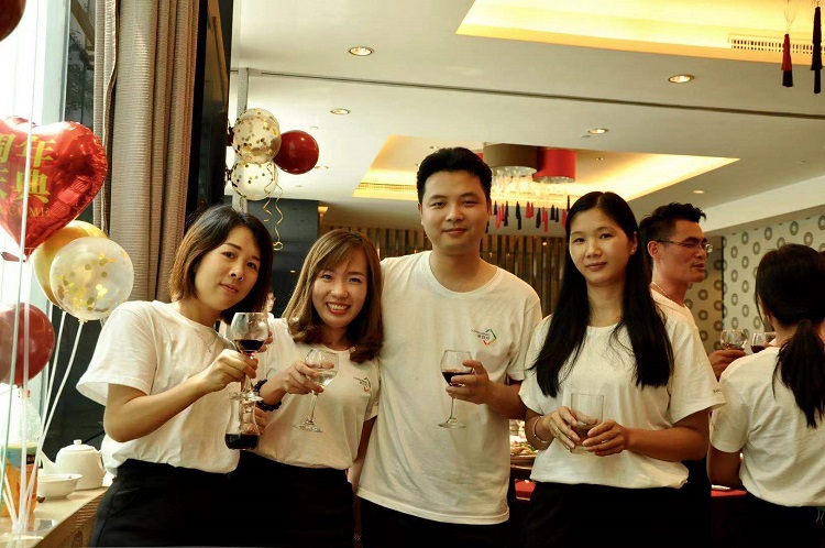 热烈庆祝深圳YABO鸭脖官网11周年庆.jpg 热烈庆祝深圳YABO鸭脖官网11周年庆.jpg
